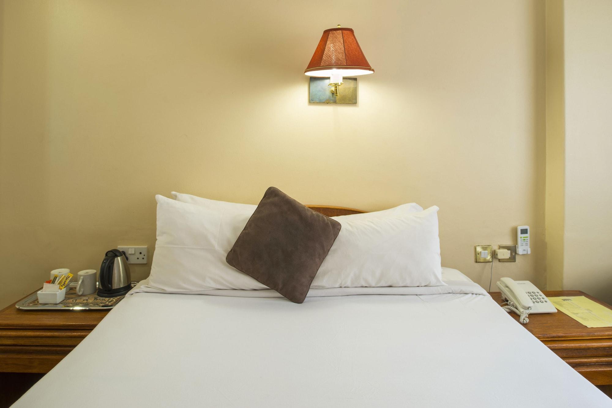 New Ambassador Hotel Хараре Екстер'єр фото