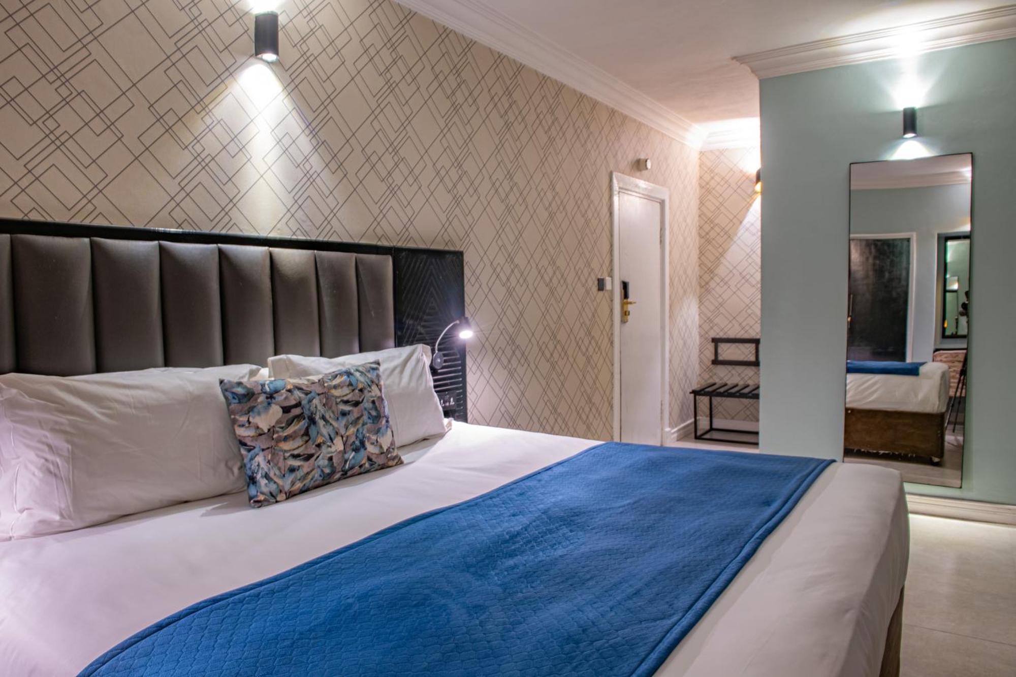 New Ambassador Hotel Хараре Екстер'єр фото