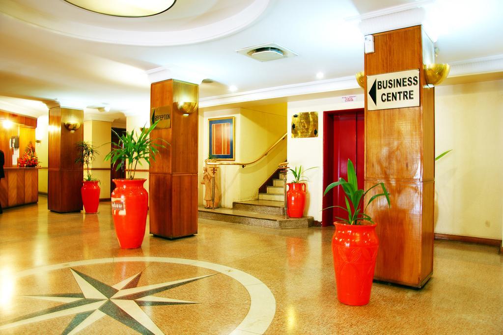 New Ambassador Hotel Хараре Екстер'єр фото