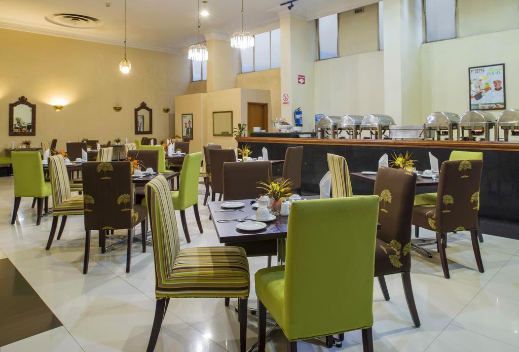 New Ambassador Hotel Хараре Екстер'єр фото
